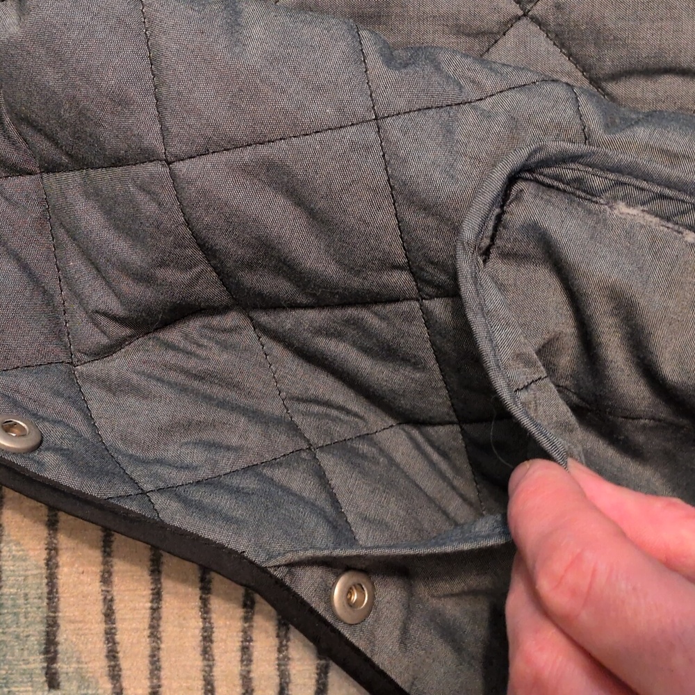 Gap Quilted Vest - Picture 3 of 5